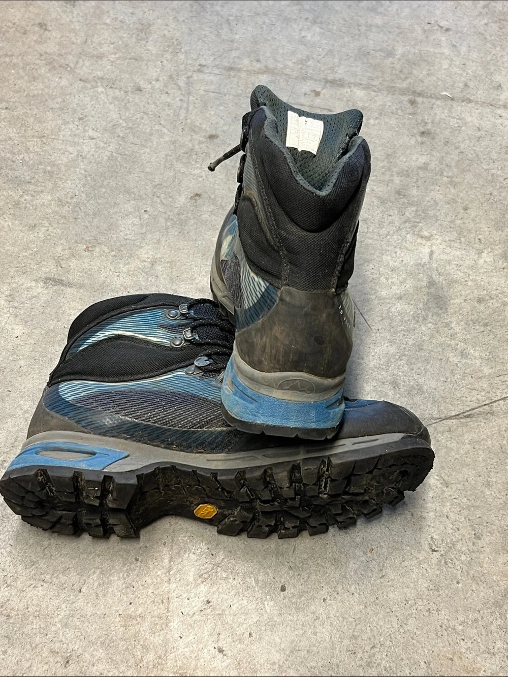La Sportiva Men's Blue and Black Trail Mountaineering Boots size 10